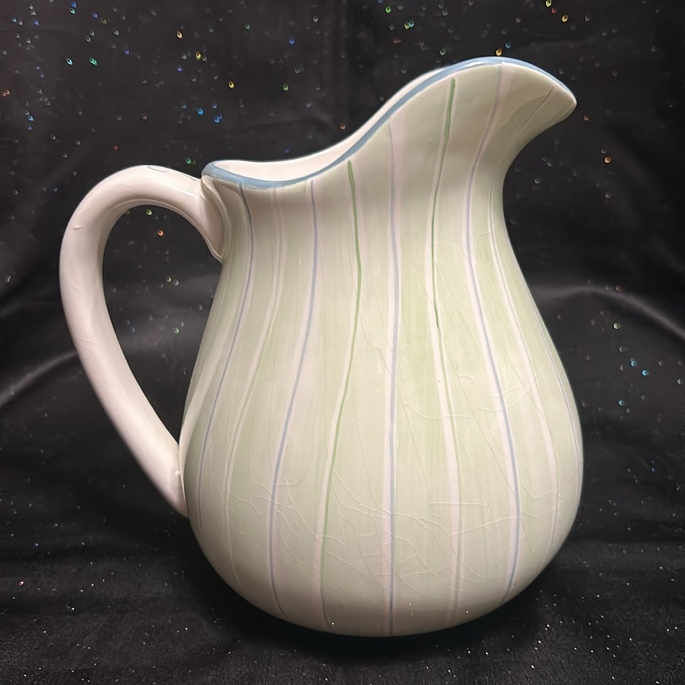 Flowered 🌼 Pitcher - Picture 4 of 10
